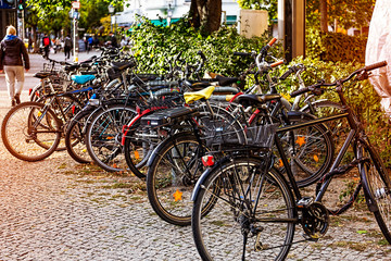 Fototapeta na wymiar bicycle, city, bike, urban, travel, cycle, transport, transporta