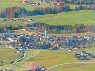 Das Dof Faistenau im Salzburger Land im Herbst