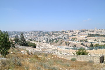 Fototapeta na wymiar Panoramic view to Jerusalem Old city and Temple Mount, Dome of the Rock from Mt. of Olives, Israel