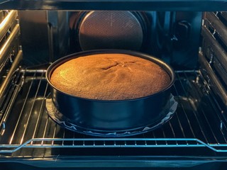 chocolate sponge cake, cooking process