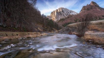 Ezcaurre peak over Veral river in Zuriza, Huesca