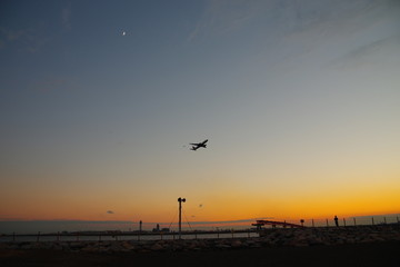 羽田空港を離陸する旅客機