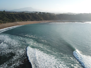 Wellen in Frankreich im Baskenland bei Guethary Luftaufnahme