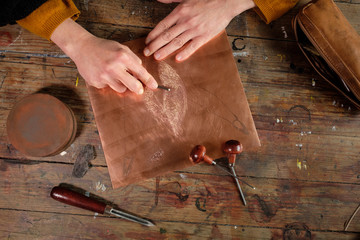 Etching technique, burin, tools, top view