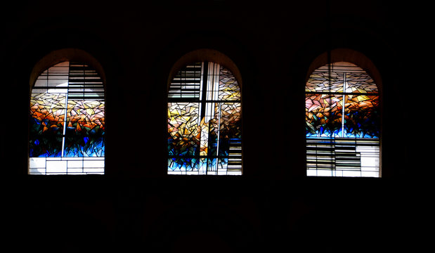 Vitraux de Paray le Monial