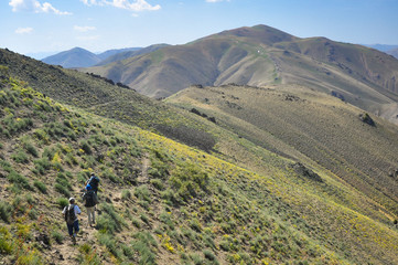 Fototapeta premium Ouzbékistan, trekking au Grand Chimgan