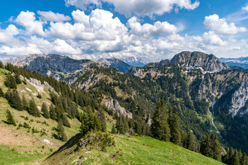 Fototapeta premium Wunderschöne Landschaft rund um den Tegelberg