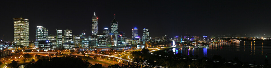 Fototapeta na wymiar Night Skyline of Perth, Western Australia