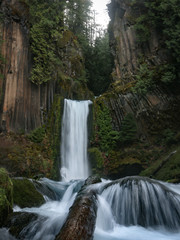 Fototapeta na wymiar Toketee Falls, Oregon