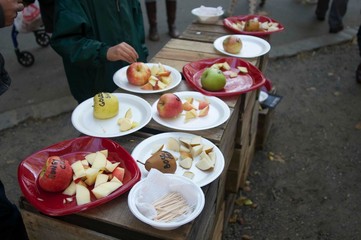 Food Market Apples Labeled