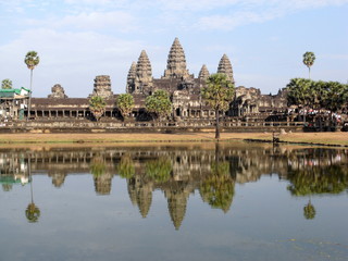Fototapeta na wymiar Siem Reap,Cambodia-March 9, 2008: Angkor Wat under restoration work at the year 2008
