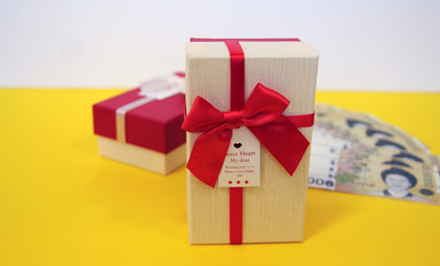 An economy based on the theme of piggy banks