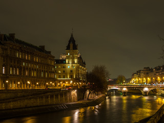 Naklejka na ściany i meble Paris by night