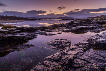 Fototapeta premium Purple Sunset Beach On Isle Of Skye