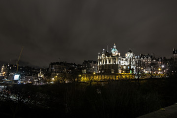 Fototapeta na wymiar Edimburgo skyline