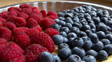 raspberries and blueberries pie