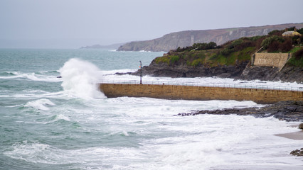 Storm Wave