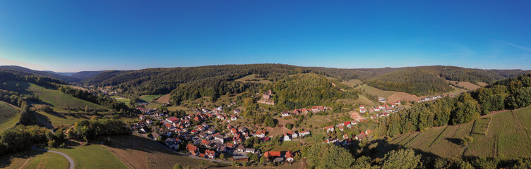 Fototapeta na wymiar Landschaft Gammelsbach im Odenwald