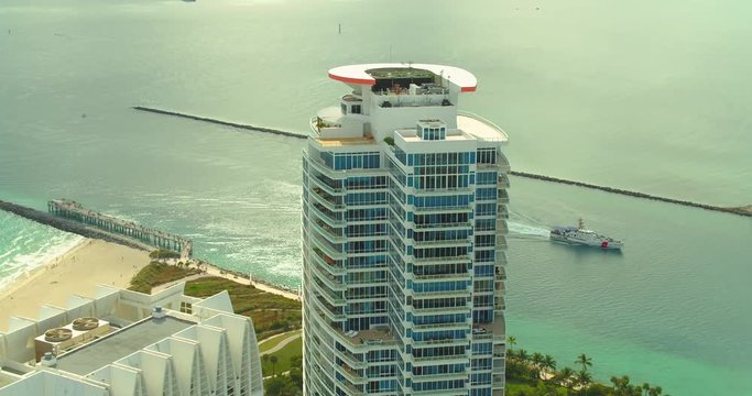 Continuum South Tower Miami Beach