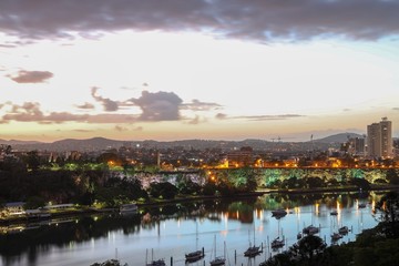 Naklejka premium Sunrise over the Brisbane River Queensland Australia
