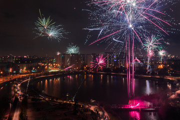 Fototapeta premium Fireworks in the New Year's night in Warsaw over the Lake Balaton