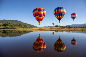 Selbstklebende Fototapete Ballon Heißluftballons