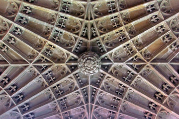 Carve patterns dome of King's college chapel in Cambridge, England