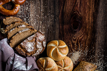 Brot - Brötchen - Bäcker - Bäckerei - Gebäck - Backwaren