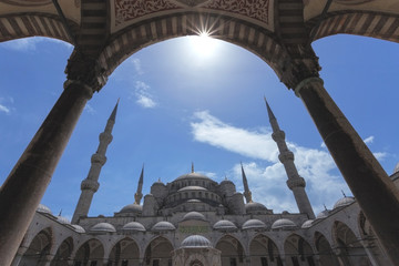 Fototapeta premium Blue Mosque in Istanbul, Turkey