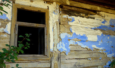 An abandoned wooden house