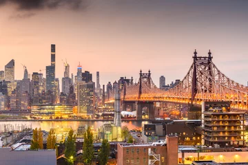 Gordijnen New York, New York, USA Manhattan skyline with the Queensboro Bridge. © SeanPavonePhoto