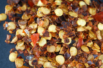 The chili spice is considered the hottest chili spice ever. This sharpness can only be topped if different chili spices are mixed. 
