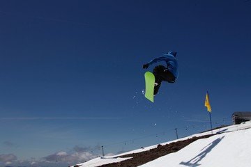 Naklejka na ściany i meble snowwboard jumper