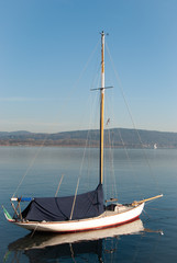 Barca a vela ormeggiata