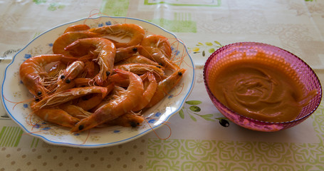 Shrimp and hot sauce