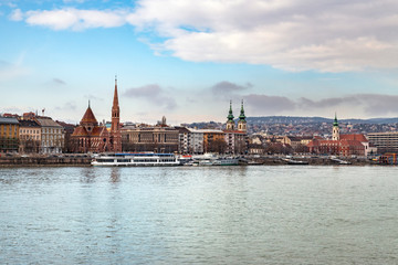 Fototapeta na wymiar Fishermans Bastion castle and tower in Budapest