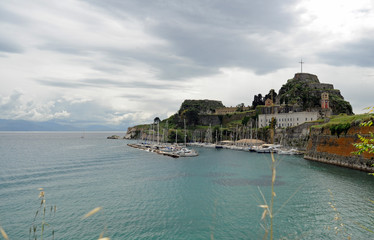 Naklejka premium La vieille forteresse de la ville de Corfou