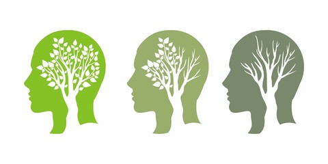 Профиль человека с силуэтом дерева © Abundzu