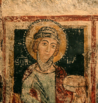 Santa Lucia; affresco nella cripta della Cattedrale di Bitonto