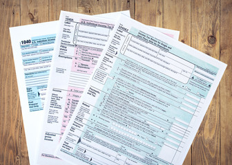 Obraz premium Income Tax Forms