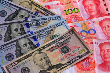 Fototapeta na wymiar USD vs RMB