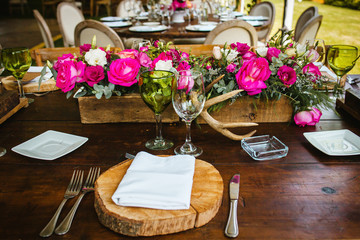 table setup, wedding guest table, reception layout in pantone living coral