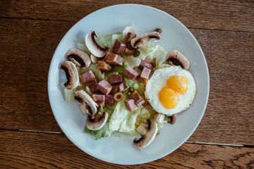 salad with egg beef and vegetables