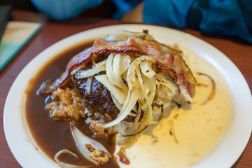 Hamburger steak with cream source