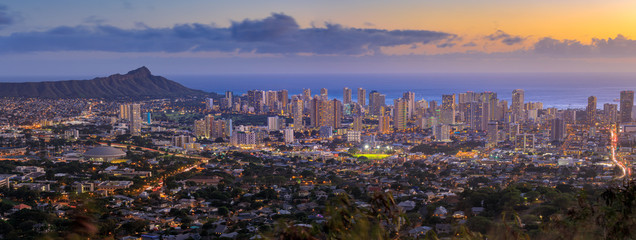 Panoramic view of Honolulu city, Waikiki and Diamond Head from Tantalus lookout