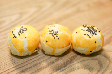 Black sasame on bread rolls - Image