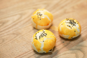 Black sasame on bread rolls - Image