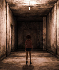 Fototapeta na wymiar Little girl being lost in abandoned building,3d illustration