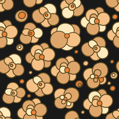 Seamless floral pattern with creamy flowers