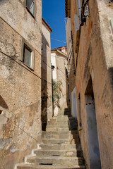 Fototapeta na wymiar Typical alley of an italian village